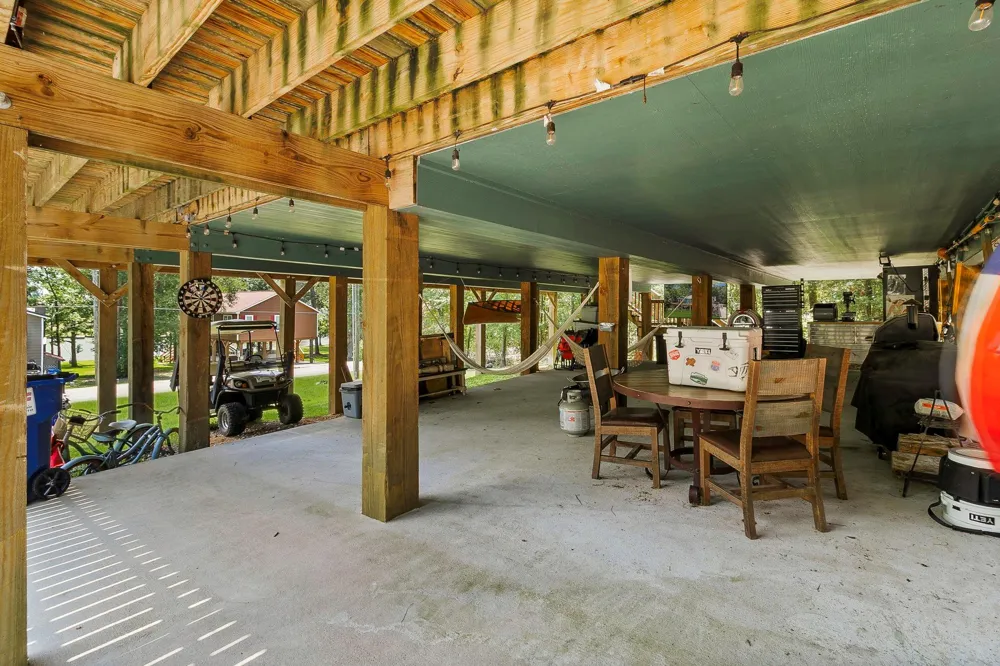241 Whisperwood Drive Onalaska, TX 77360
