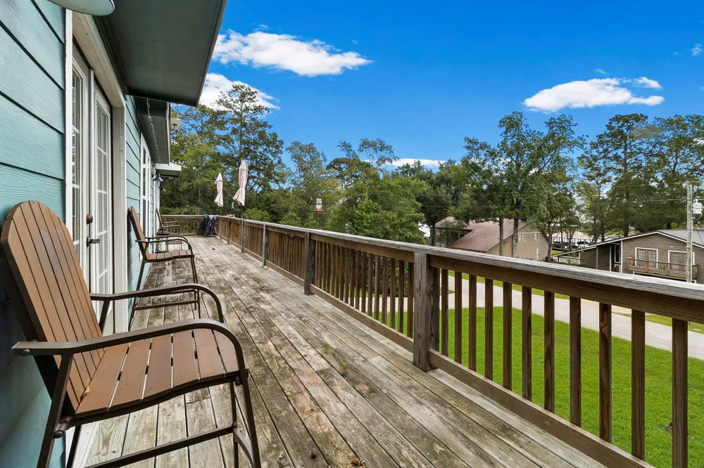 241 Whisperwood Drive Onalaska, TX 77360