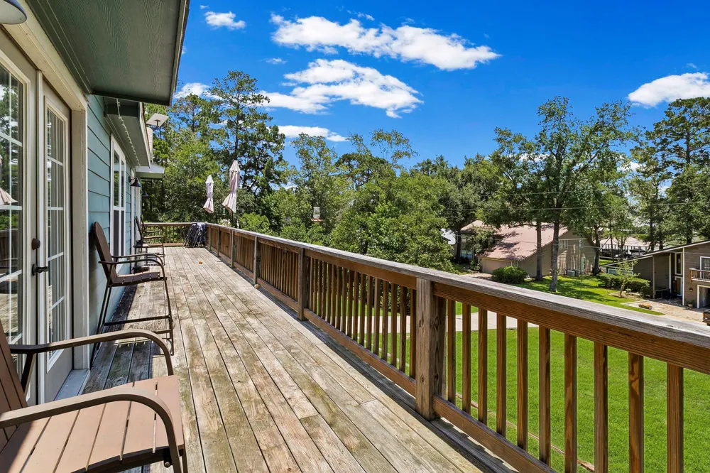 241 Whisperwood Drive Onalaska, TX 77360