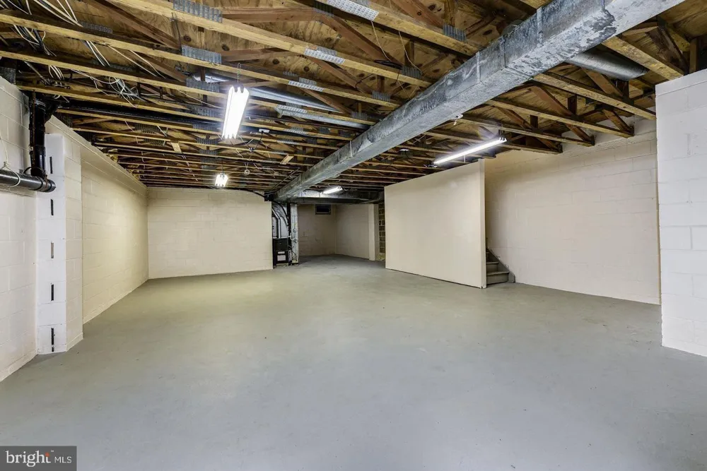215 KEATS DR Sicklerville, NJ 08081