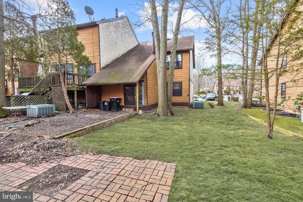 215 KEATS DR Sicklerville, NJ 08081
