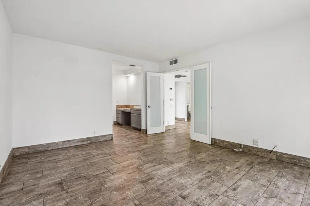 1683 Tam O Shanter Plaza Palm Springs, CA 92264