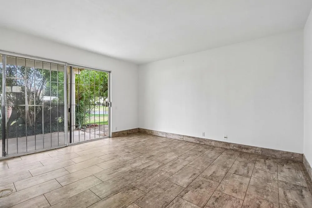 1683 Tam O Shanter Plaza Palm Springs, CA 92264