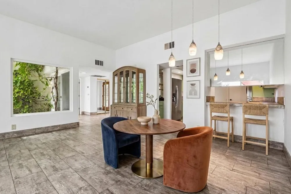 1683 Tam O Shanter Plaza Palm Springs, CA 92264