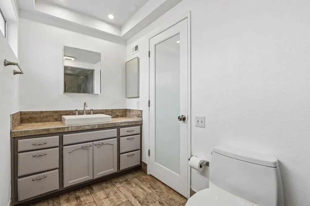 1683 Tam O Shanter Plaza Palm Springs, CA 92264