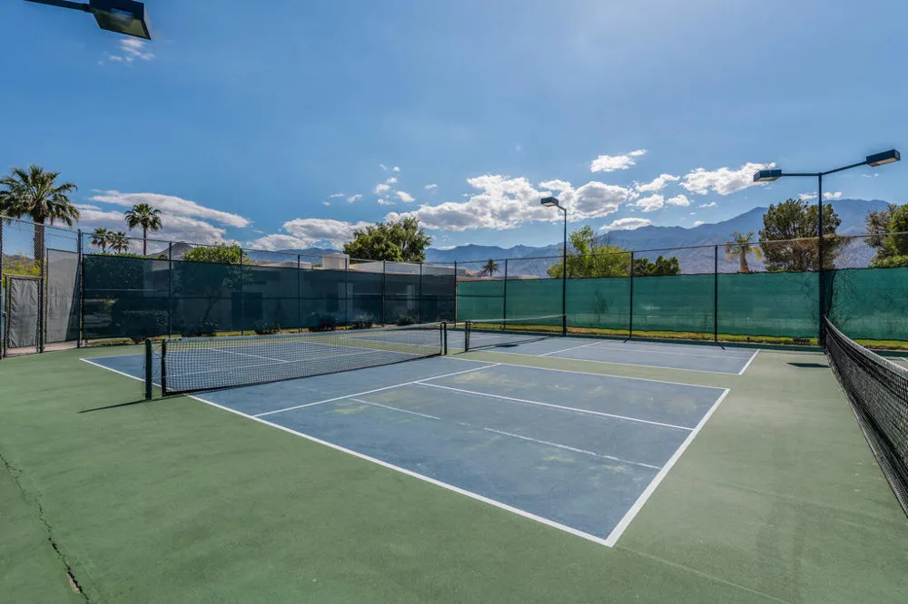 1683 Tam O Shanter Plaza Palm Springs, CA 92264