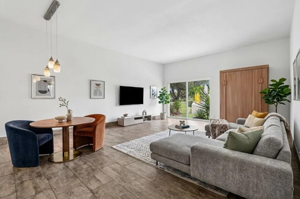 1683 Tam O Shanter Plaza Palm Springs, CA 92264