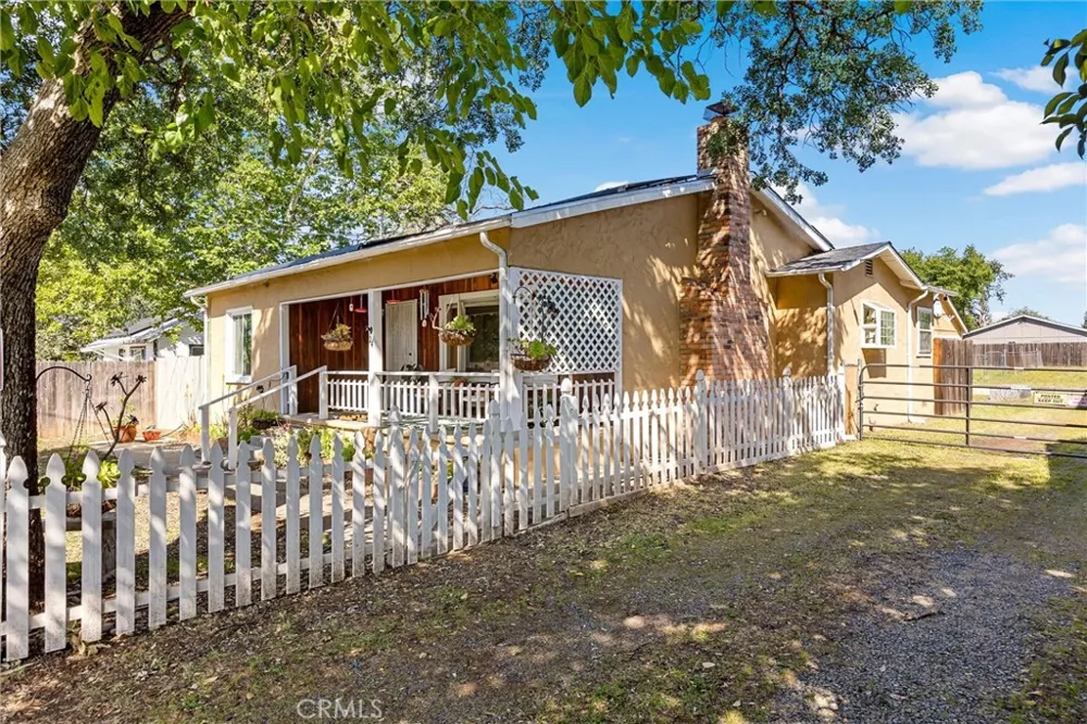24 Grand Avenue Oroville, CA 95965