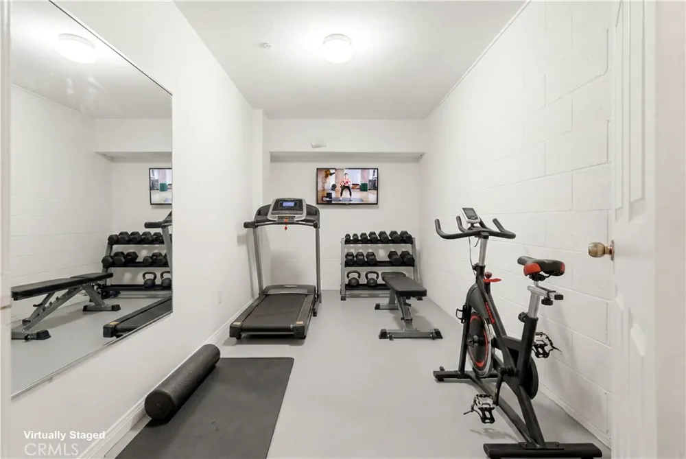 1097 S Marguerita #C Alhambra, CA 91803