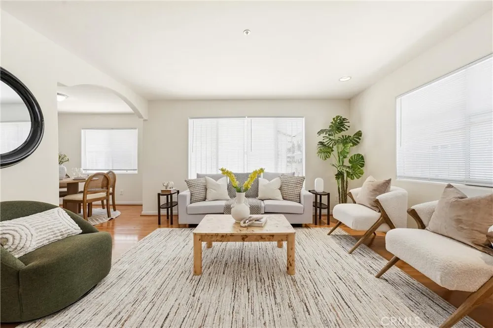 1097 S Marguerita #C Alhambra, CA 91803