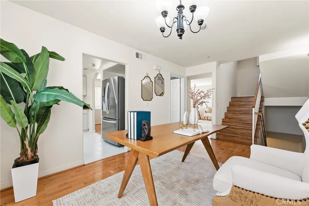1097 S Marguerita #C Alhambra, CA 91803