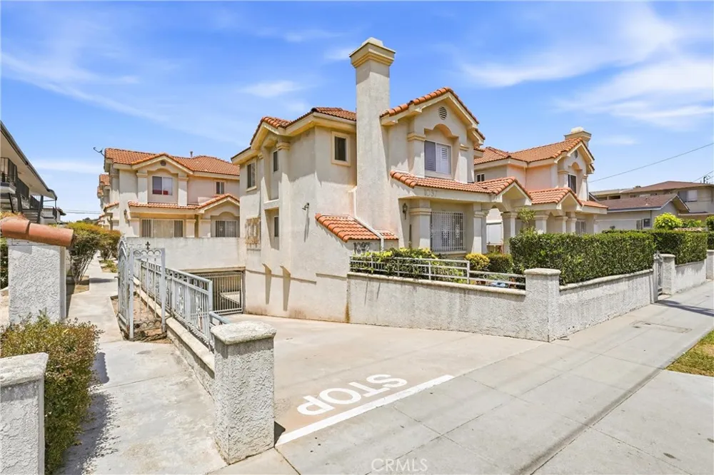 1097 S Marguerita #C Alhambra, CA 91803