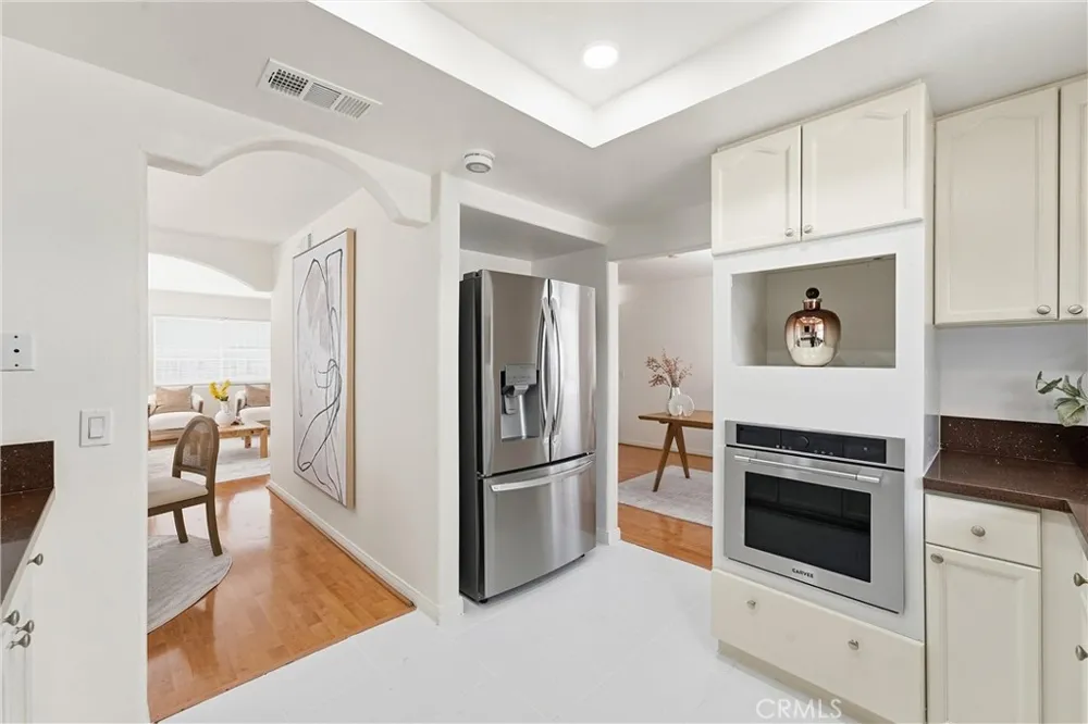 1097 S Marguerita #C Alhambra, CA 91803