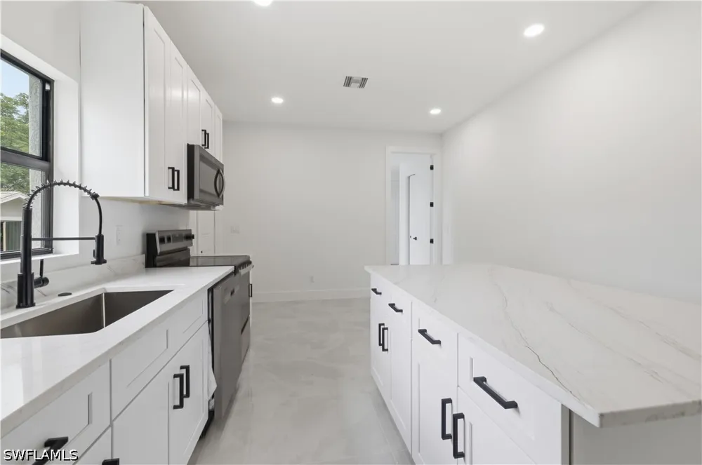 Washington Avenue Fort Myers, FL 33916