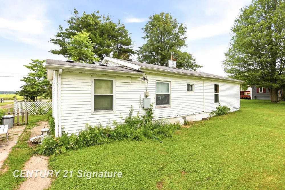 12097 Swan Creek Road Swan Creek Township, MI 48609
