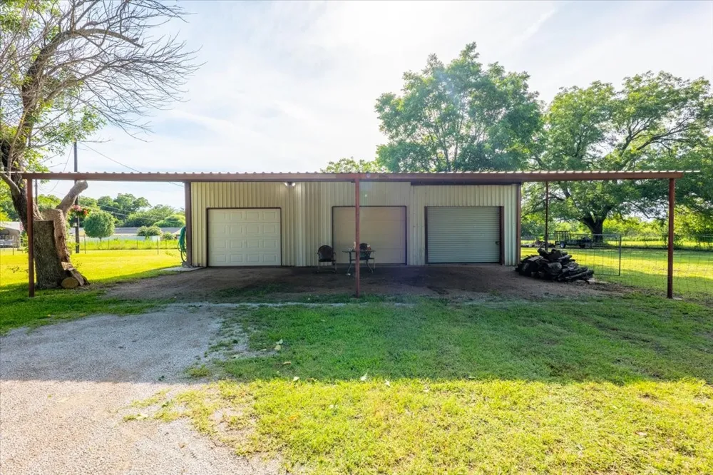 131 S Crescent Street Gorman, TX 76454