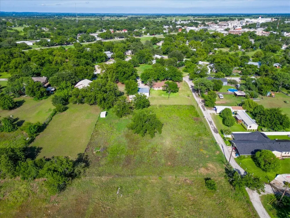 131 S Crescent Street Gorman, TX 76454