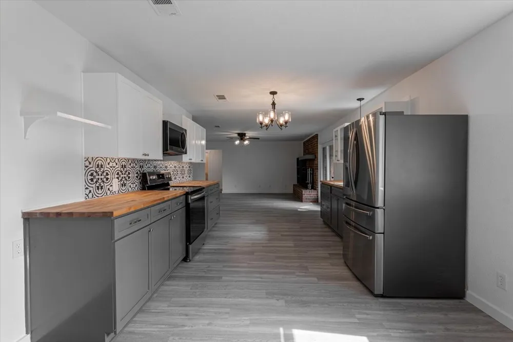 131 S Crescent Street Gorman, TX 76454
