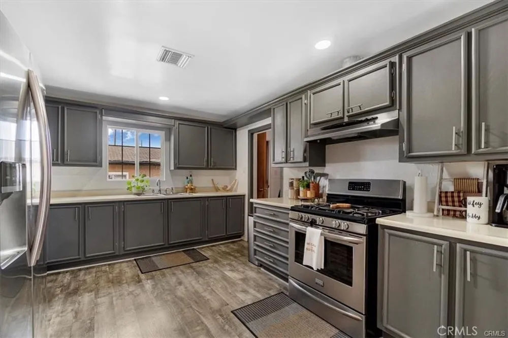 12844 Waltham Baldwin Park, CA 91706