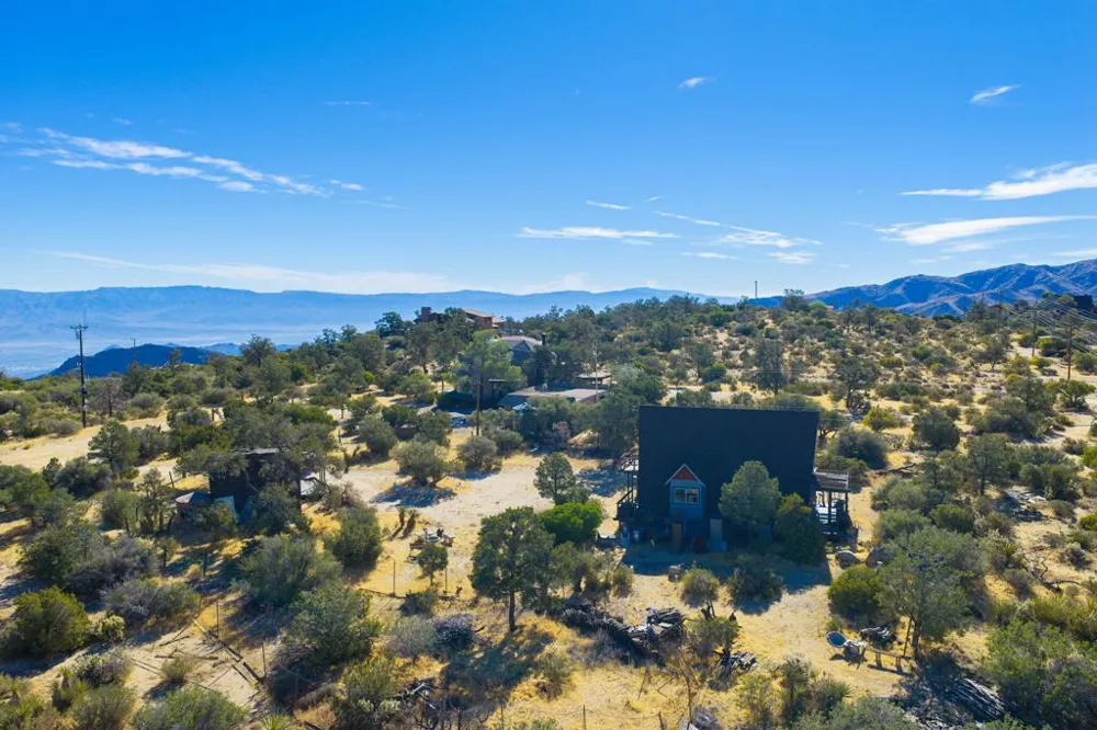 70041 Linda Vista Road Mountain Center, CA 92561