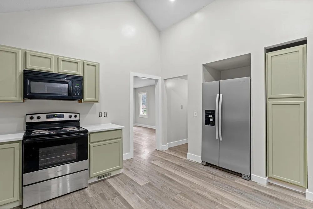 1632 W Lakewood Boulevard Park Township, MI 49424