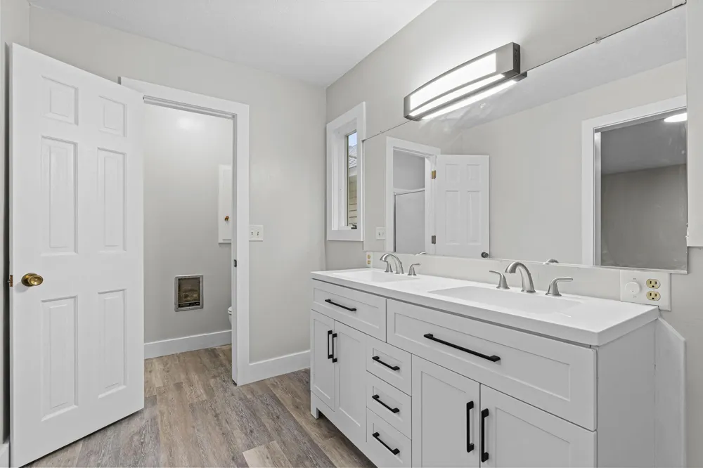 1632 W Lakewood Boulevard Park Township, MI 49424