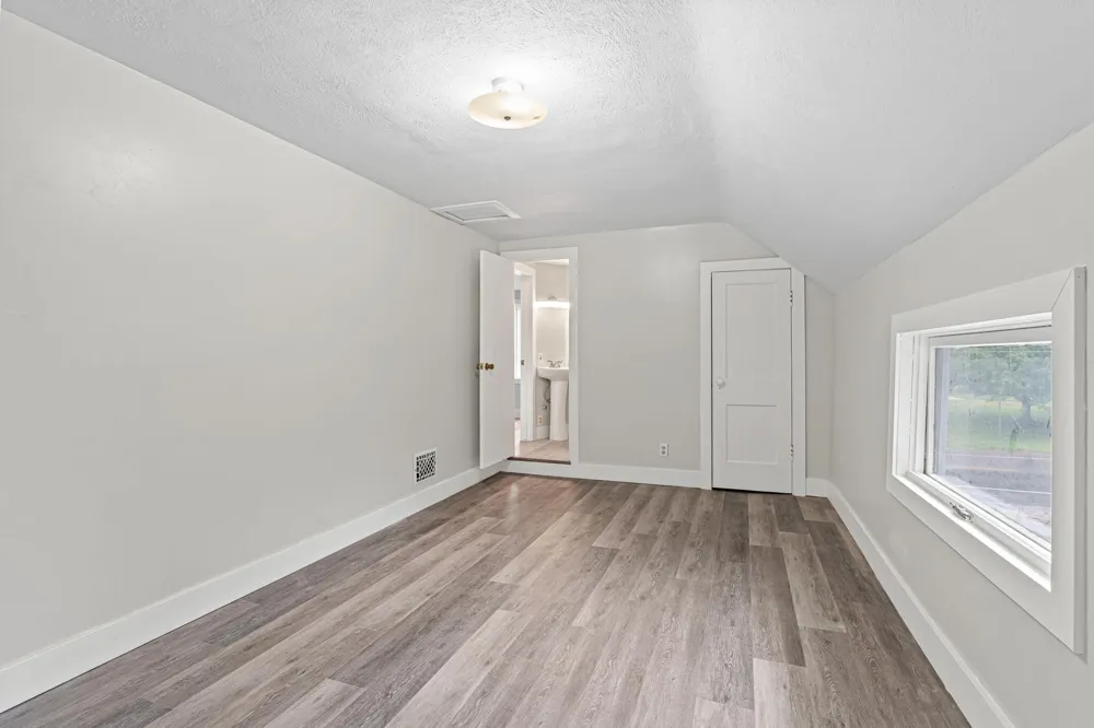 1632 W Lakewood Boulevard Park Township, MI 49424