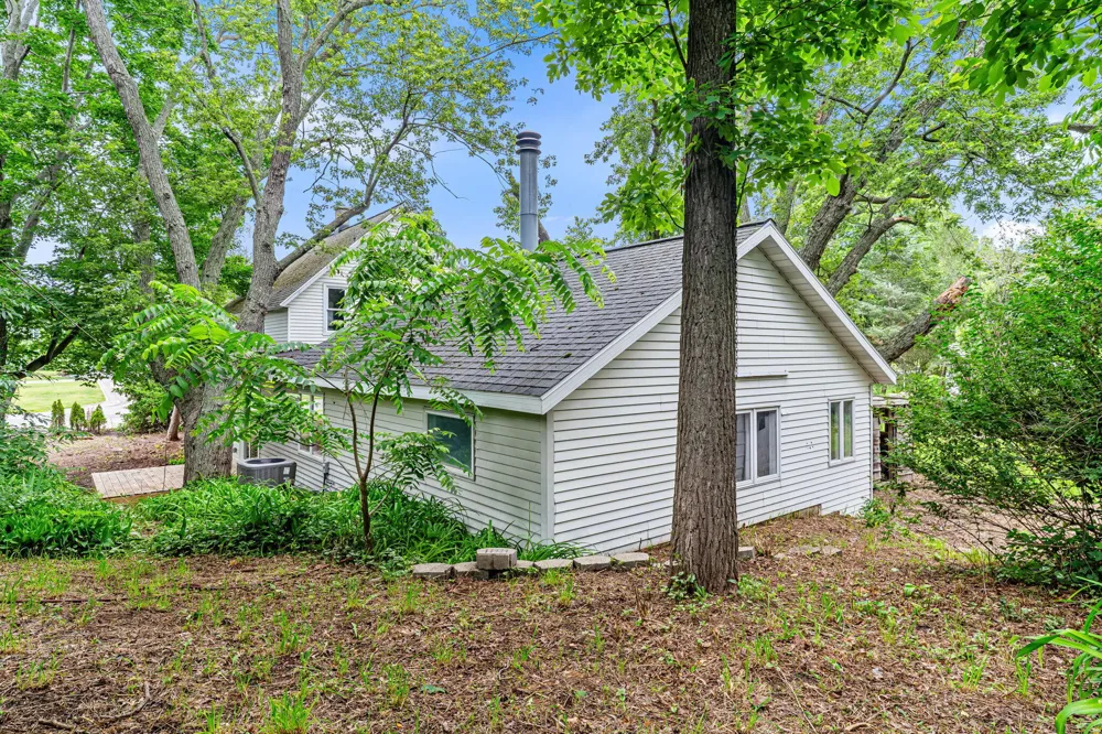 1632 W Lakewood Boulevard Park Township, MI 49424