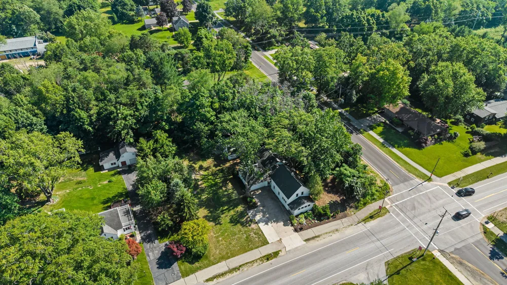 1632 W Lakewood Boulevard Park Township, MI 49424
