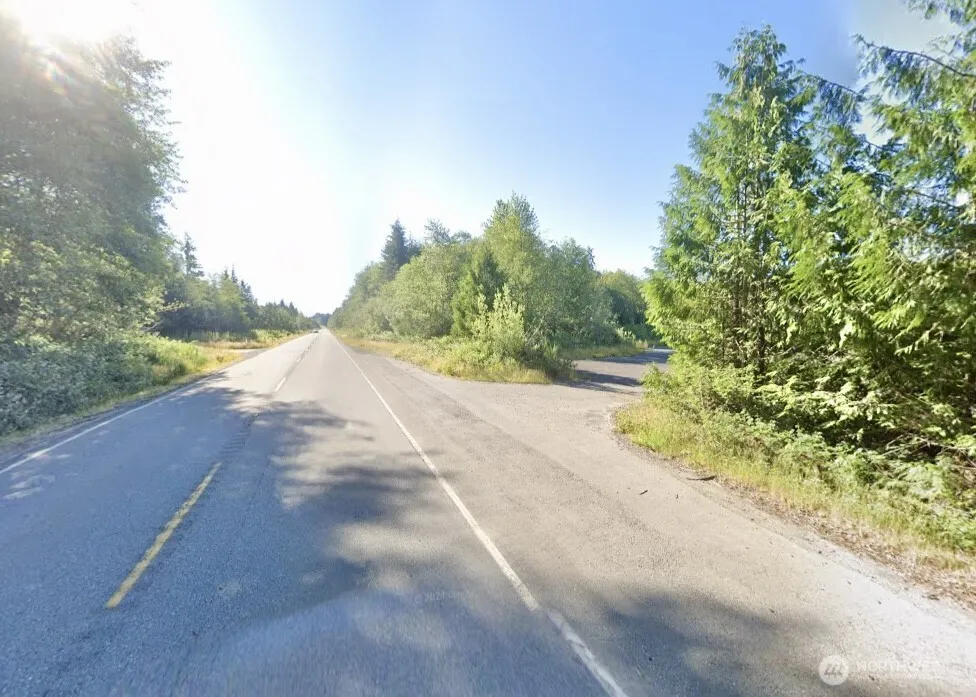 7507 Us Highway 101 Amanda Park, WA 98526