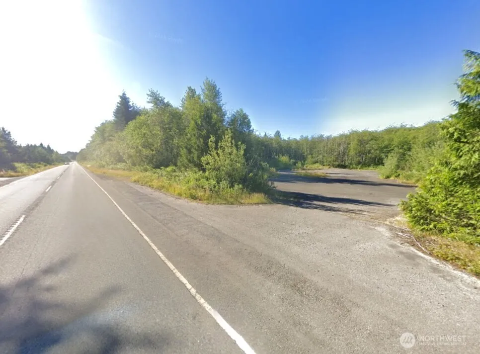 7507 Us Highway 101 Amanda Park, WA 98526