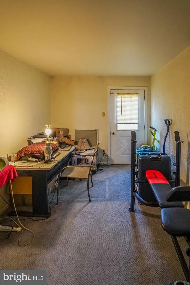 1728 BORBECK AVENUE Philadelphia, PA 19111