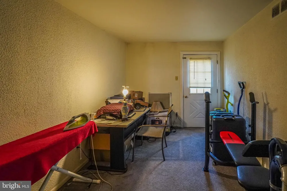 1728 BORBECK AVENUE Philadelphia, PA 19111