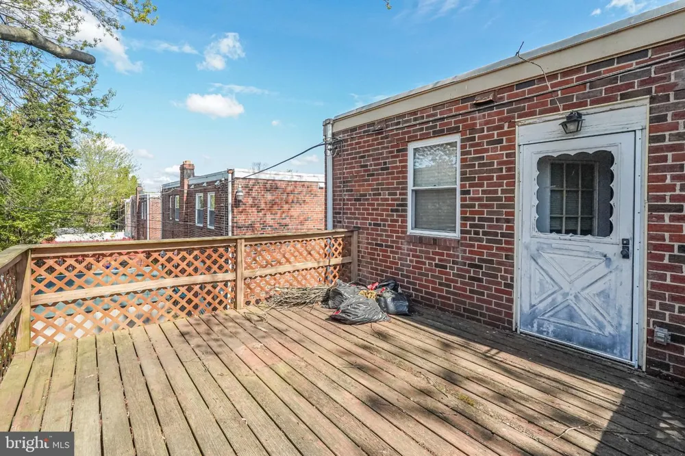 1728 BORBECK AVENUE Philadelphia, PA 19111