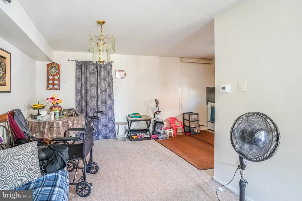1728 BORBECK AVENUE Philadelphia, PA 19111
