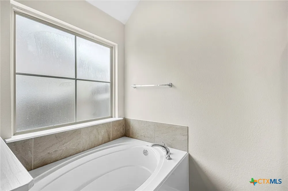 5338 Lancaster Drive Belton, TX 76513