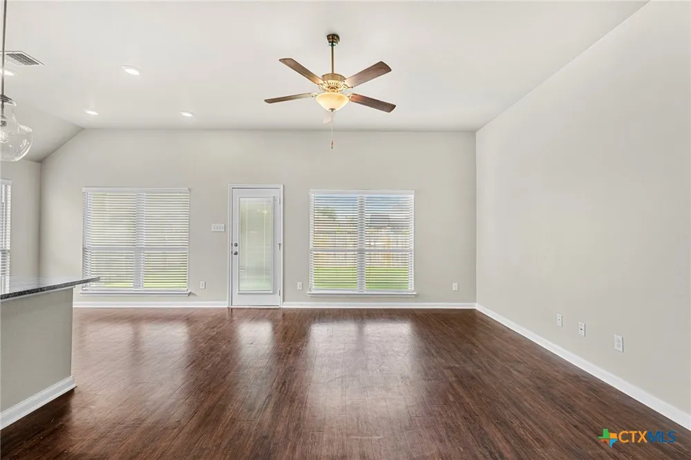 5338 Lancaster Drive Belton, TX 76513