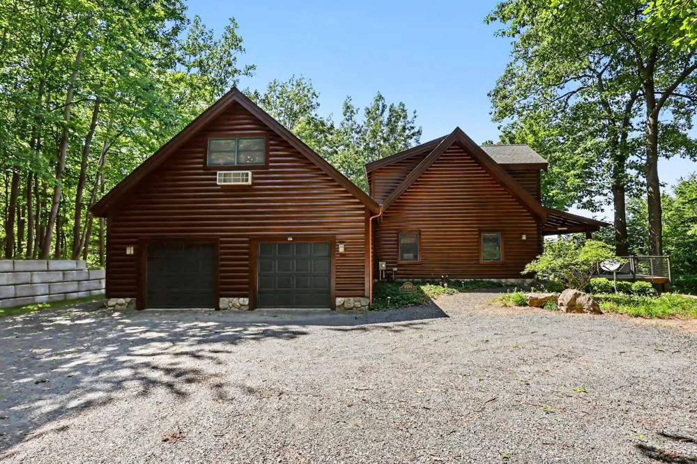 8584 W Woodridge Drive Mears, MI 49436