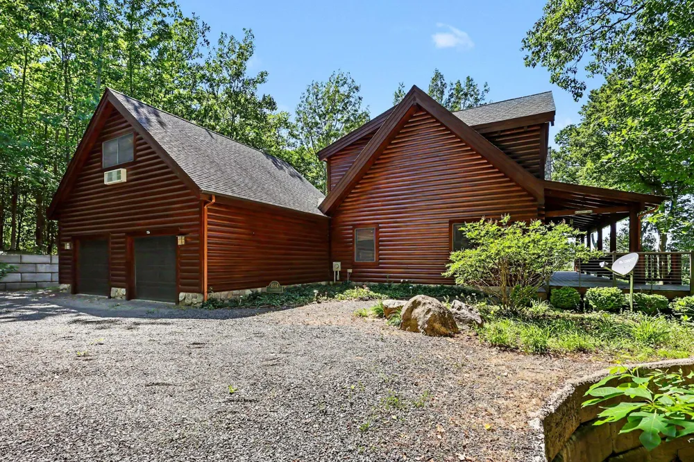 8584 W Woodridge Drive Mears, MI 49436