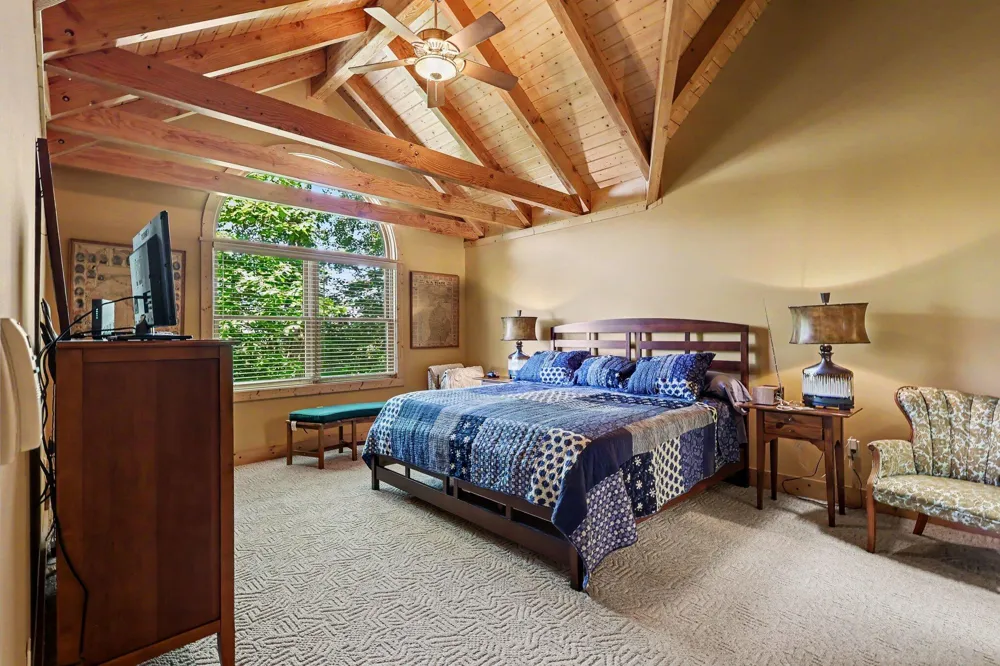 8584 W Woodridge Drive Mears, MI 49436