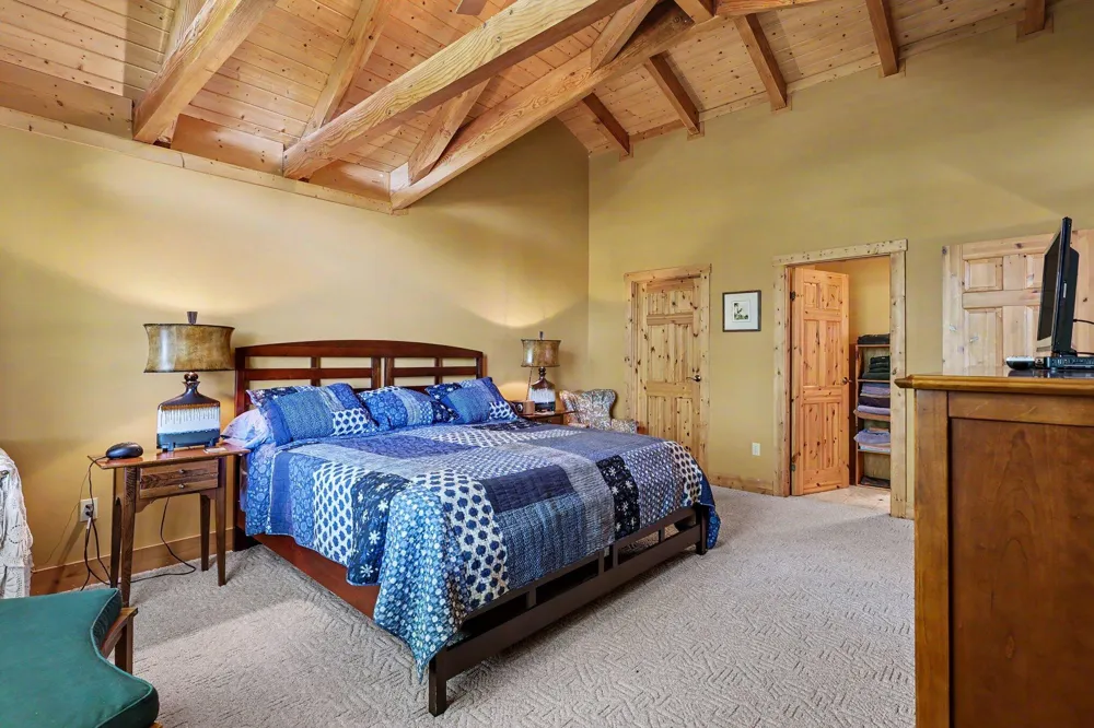 8584 W Woodridge Drive Mears, MI 49436