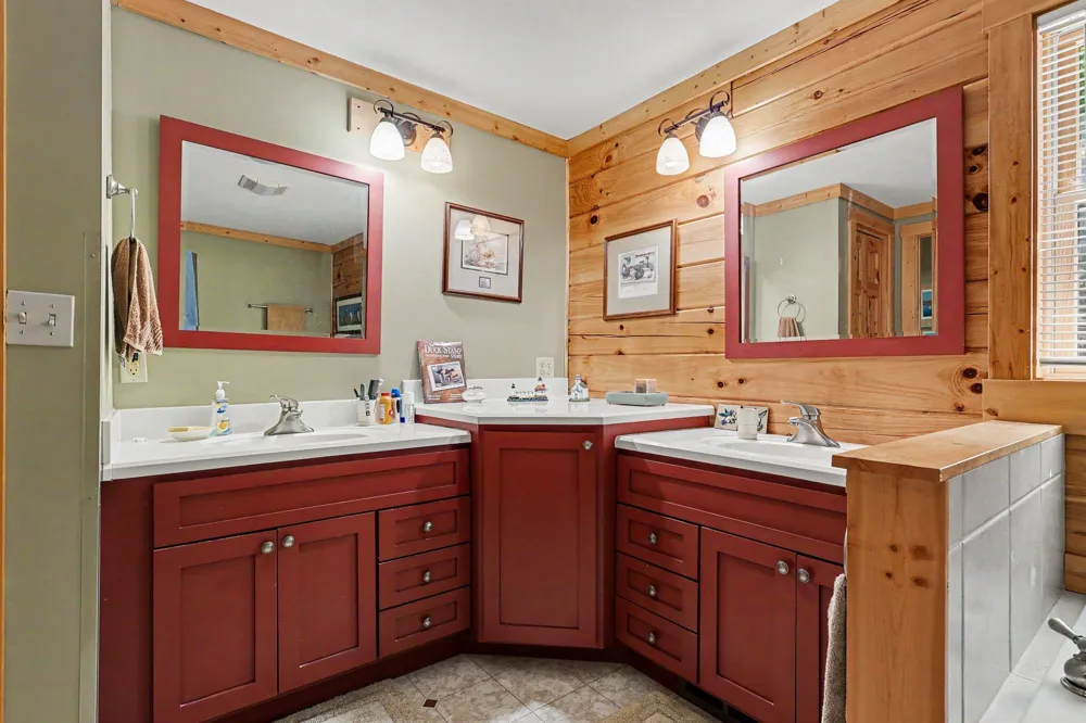 8584 W Woodridge Drive Mears, MI 49436