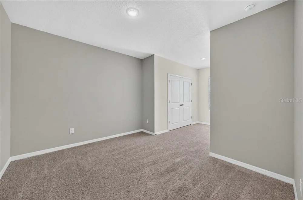 8655 FALLING BLUE PLACE Riverview, FL 33578