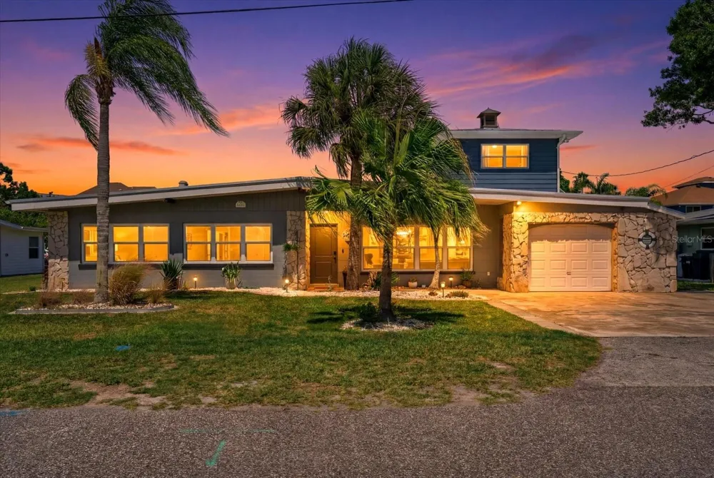 512 PALM AVENUE Ellenton, FL 34222