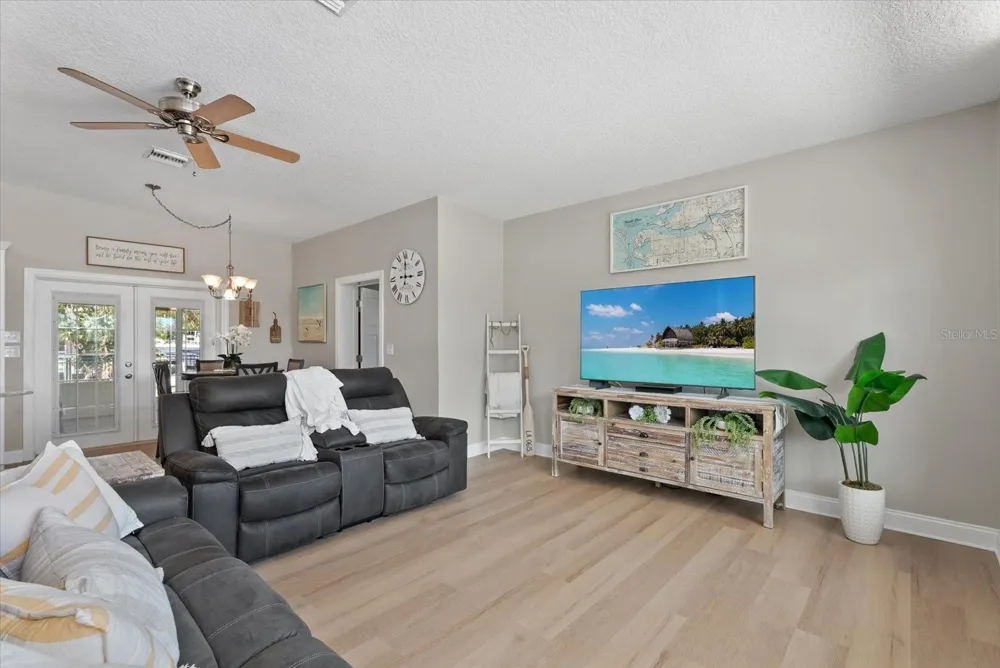 512 PALM AVENUE Ellenton, FL 34222