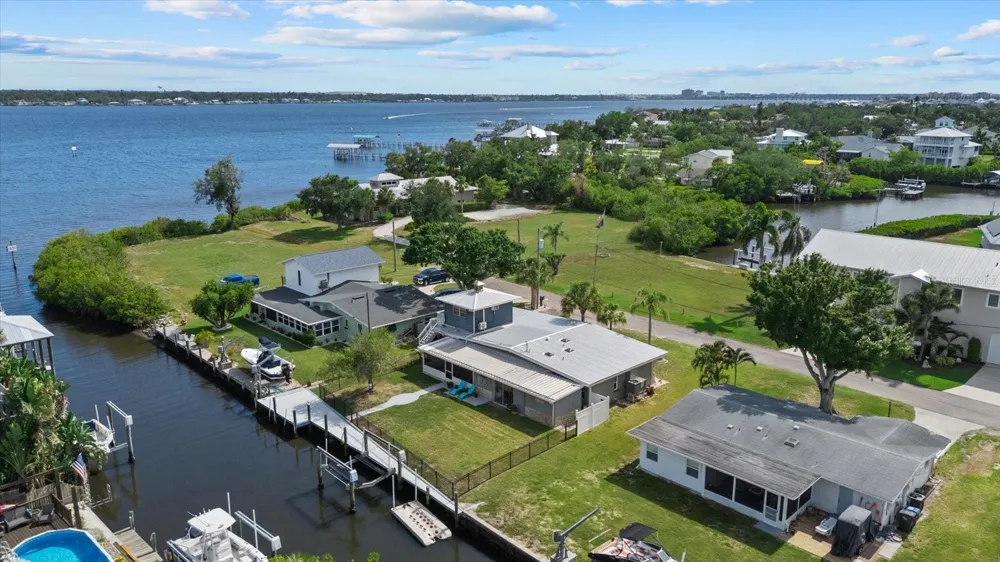 512 PALM AVENUE Ellenton, FL 34222