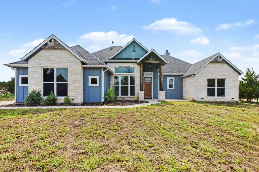 530 PR 491 Trenton, TX 75490