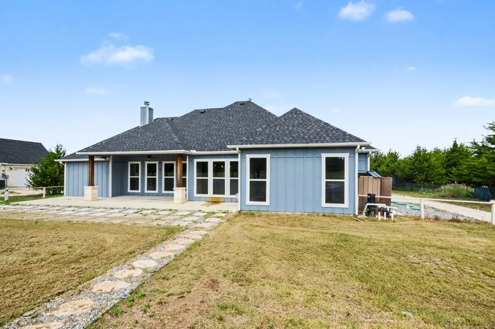 530 PR 491 Trenton, TX 75490