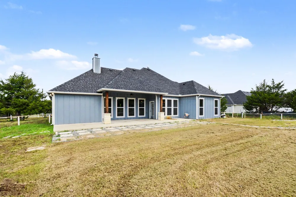 530 PR 491 Trenton, TX 75490