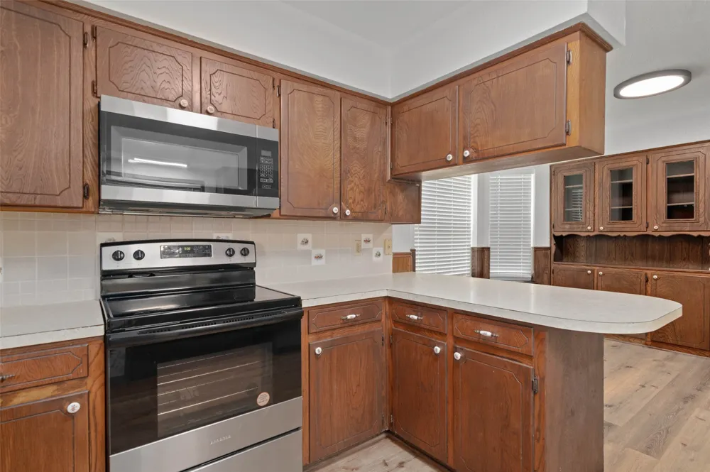 301 E 6th Street Krum, TX 76249
